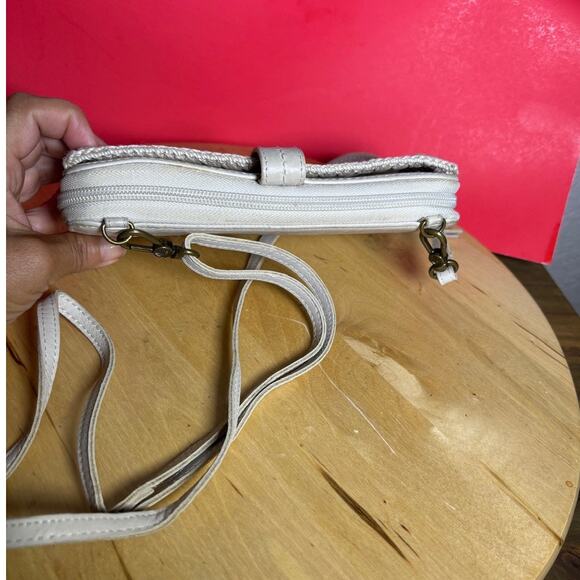 The Sak beige Leather small crossbody wallet - Picture 7 of 7